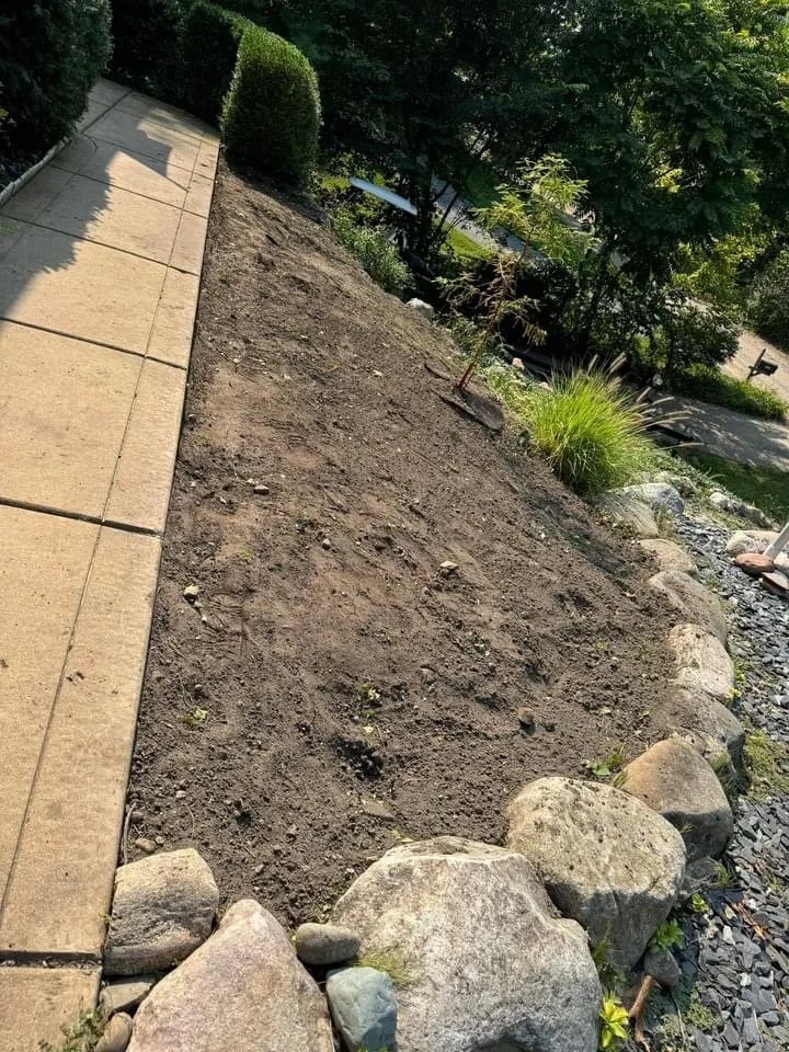 Local residential landscaping experts serving Highland Township, MI - Eyes Outdoors