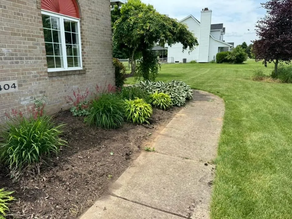 Expert lawn mowing service in Highland Township, MI - Eyes Outdoors