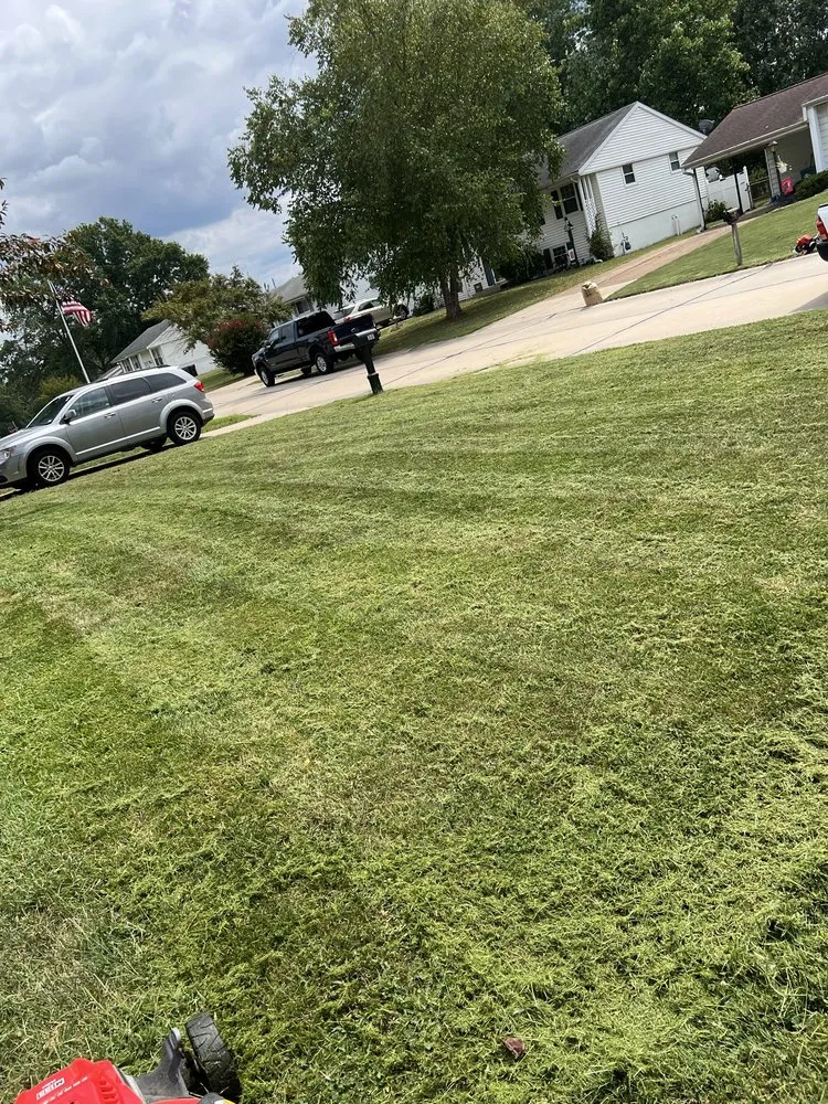 Custom landscaping services in Ballwin, MO - Ez As That Mowing