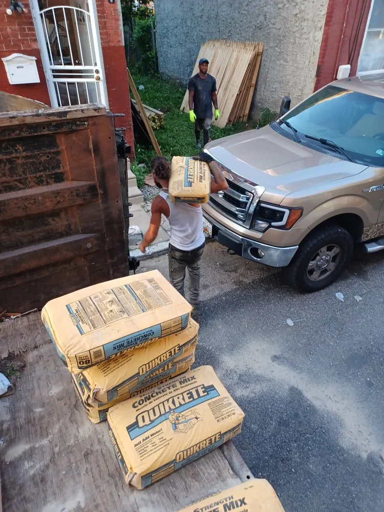 Expert lawn care service in Philadelphia, PA - EZ Cleaning