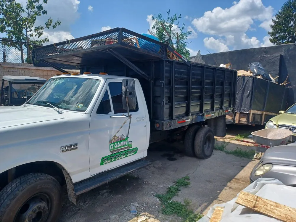 Professional residential landscaping experts serving Philadelphia, PA - EZ Cleaning