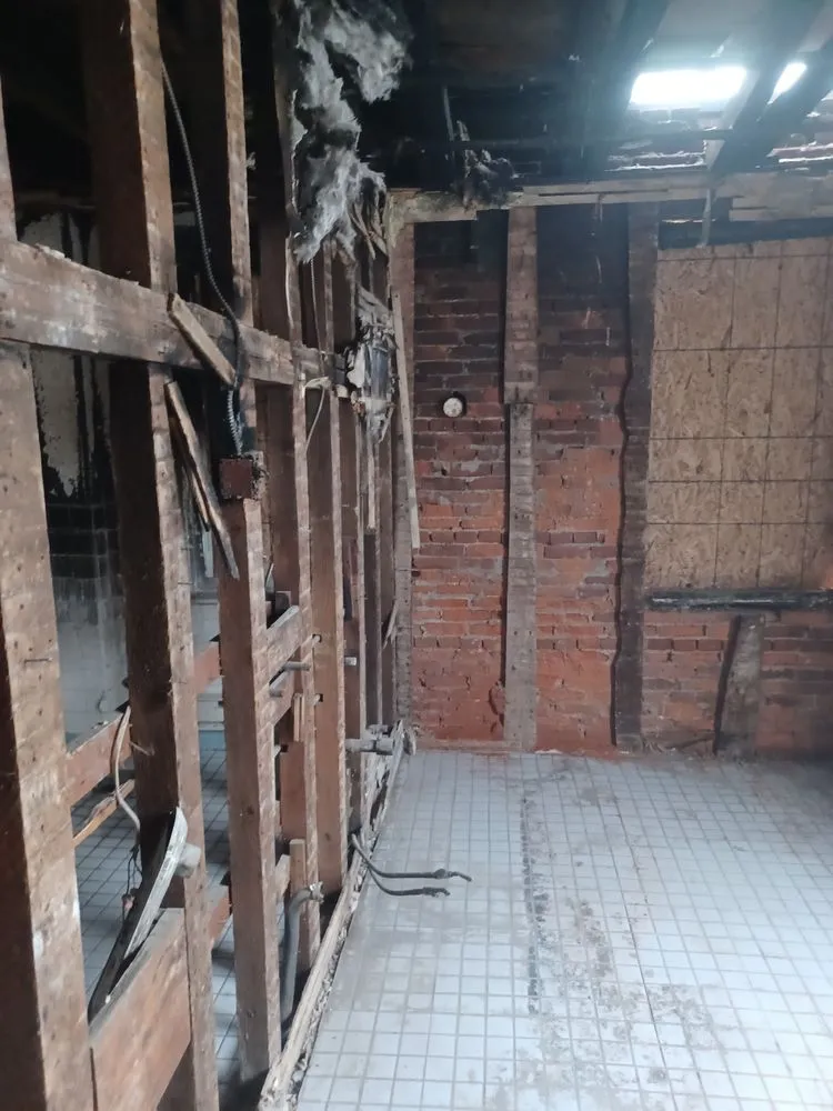 Custom outdoor landscaping experts serving Philadelphia, PA - EZ Cleaning