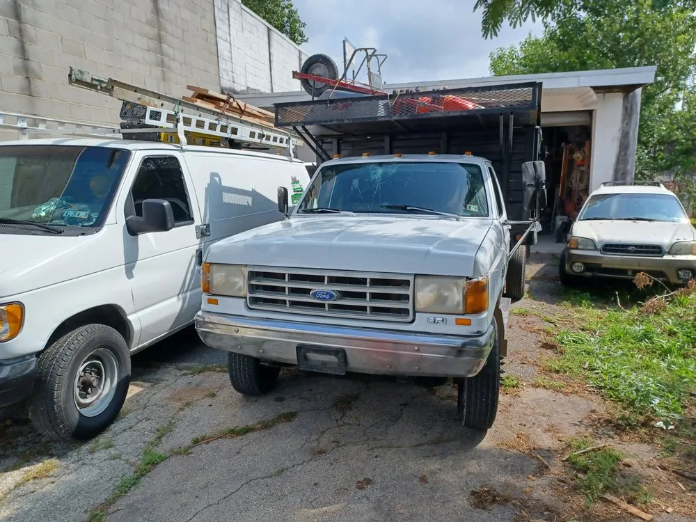 Expert lawn care service with custom design across Philadelphia, PA - EZ Cleaning