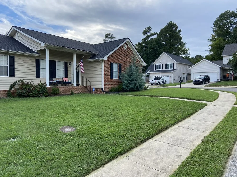 Trusted yard cleanup service in Cleveland, TN - Ez Cuts Lawn Care