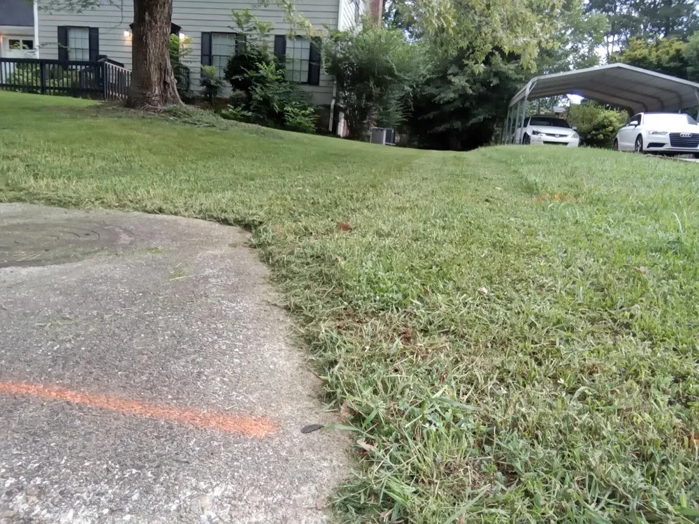 Trusted lawn care service near you in Conyers, GA by Ez Cuts Lawncare