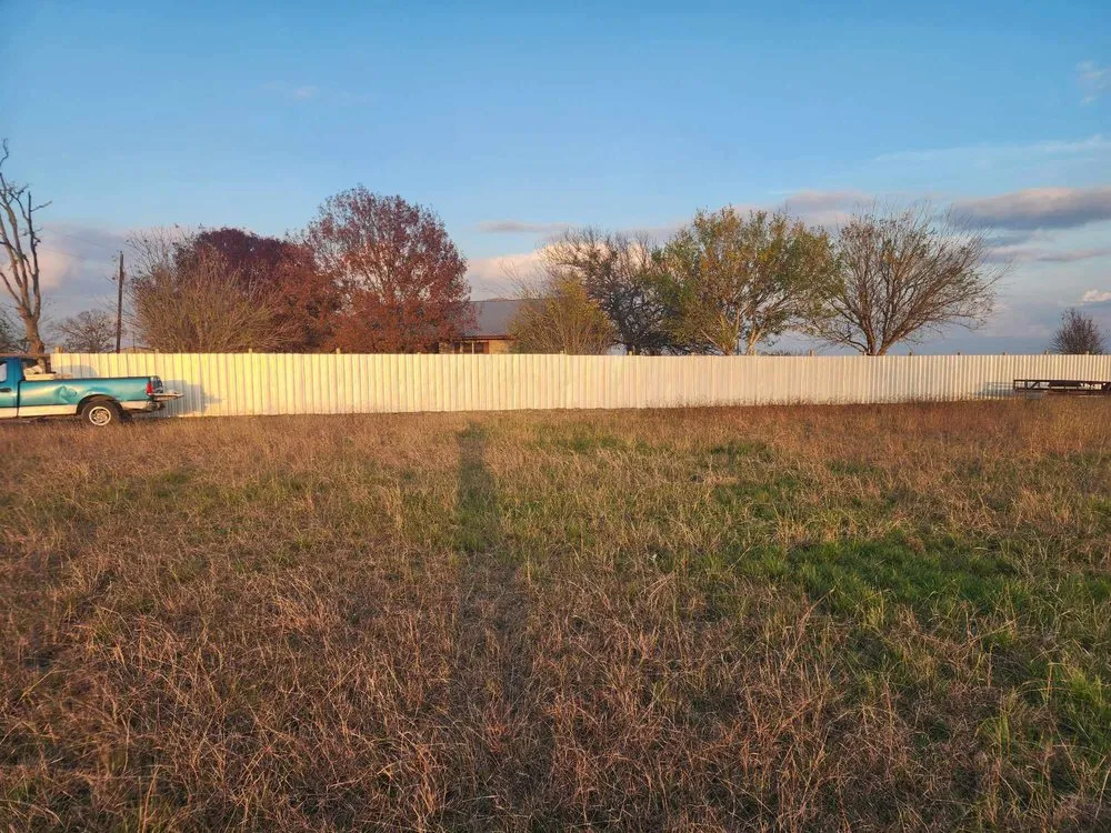 Trusted lawn care service for year-round maintenance across San Marcos, TX - Ez Does It landscape