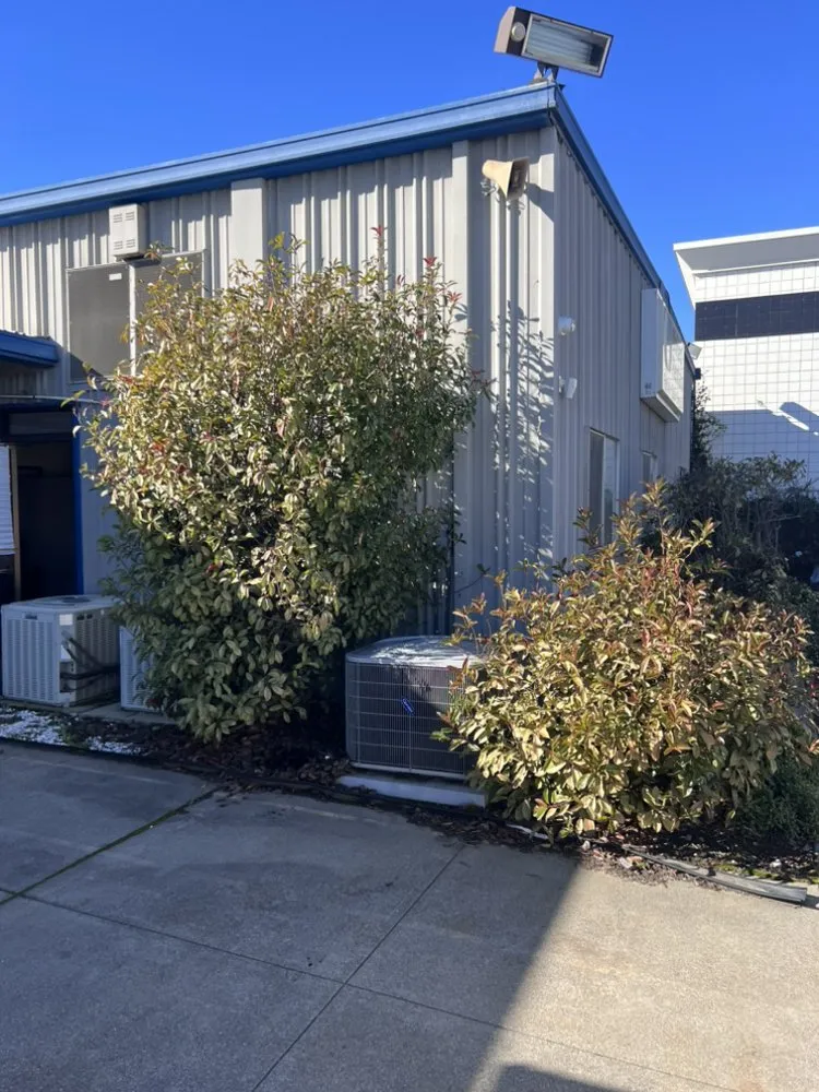 Reliable garden landscaping for beautiful yards in Tracy, CA by EZ Dump