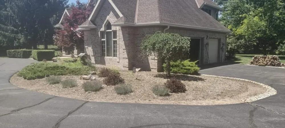 Expert garden landscaping in Lansing, MI by EZ Innovations