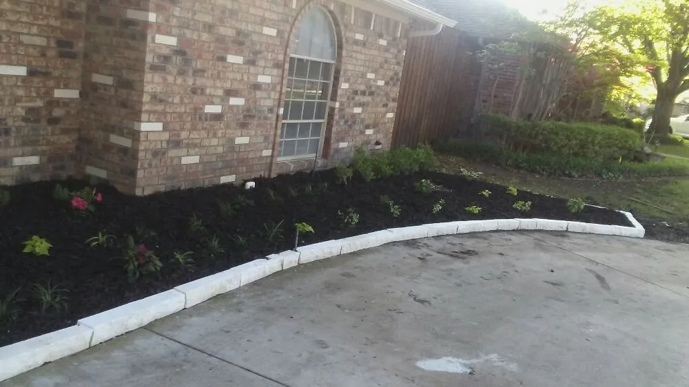 Custom yard maintenance for homes in Allen, TX by EZ Landscape & Tree Services