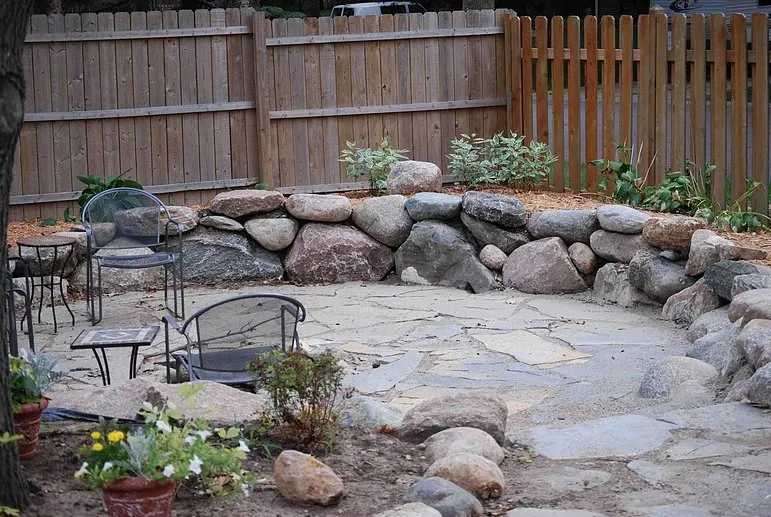 Professional residential landscaping in Chanhassen, MN by EZ Landscaping