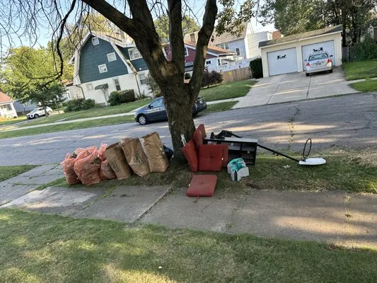 E&Z Landscaping Logo