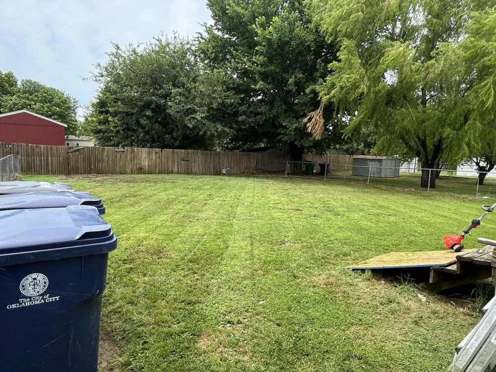 Custom landscape design with custom design in Oklahoma City, OK by EZ Landscaping