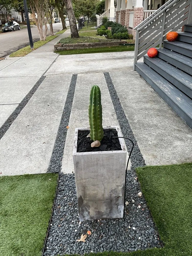 Reliable outdoor landscaping in Houston, TX - EZ Lawn Care and Landscaping