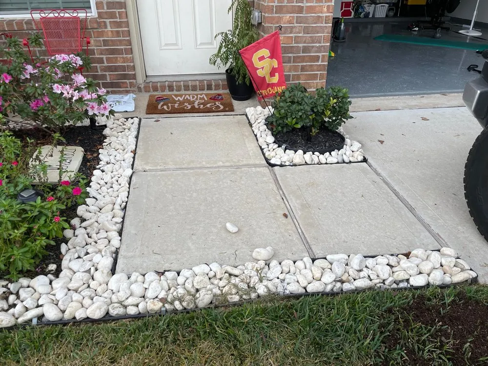 Affordable residential landscaping experts serving Houston, TX - EZ Lawn Care and Landscaping