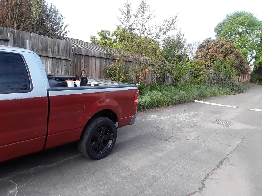 Affordable yard cleanup service for outdoor upgrades across Florin, CA - Ez Lawn Landscape