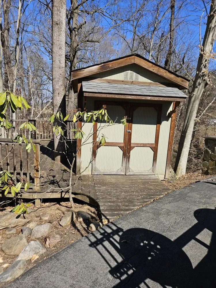 Affordable lawn mowing service experts serving Johnson City, TN - EZ Mowing and Property Maintenance