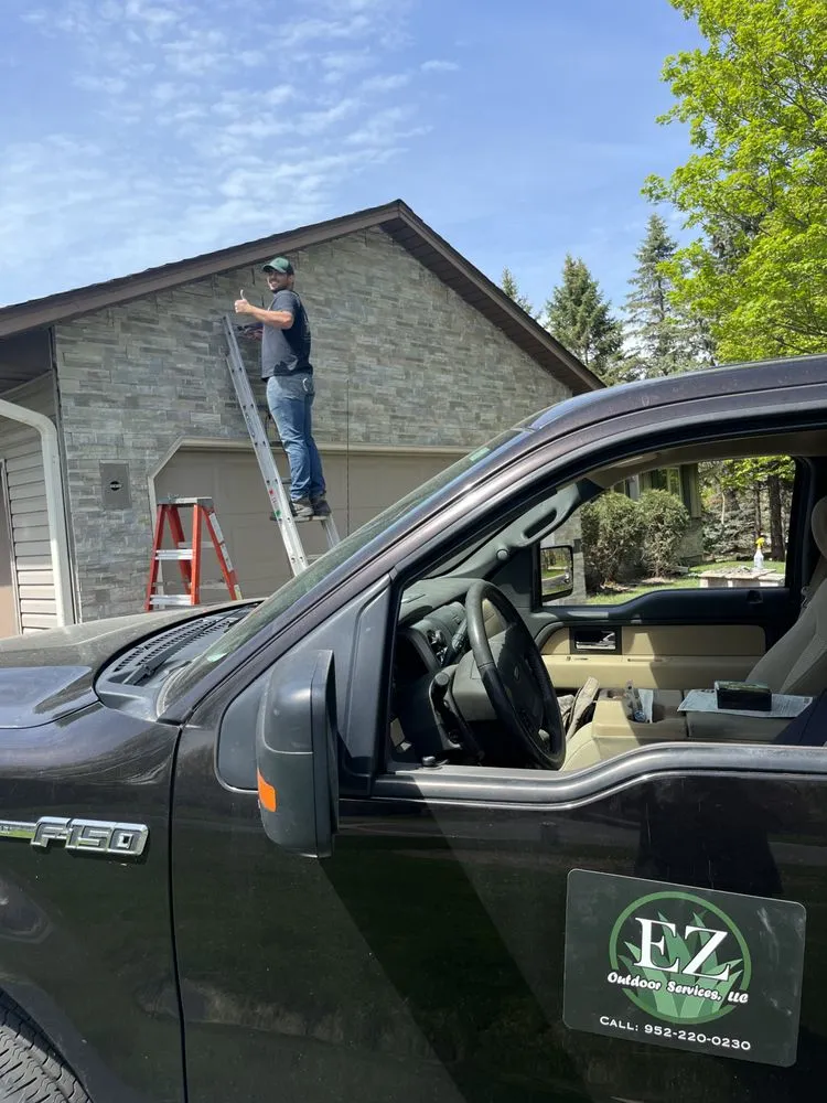 Custom lawn care service in Las Vegas, NV - EZ Outdoor Services