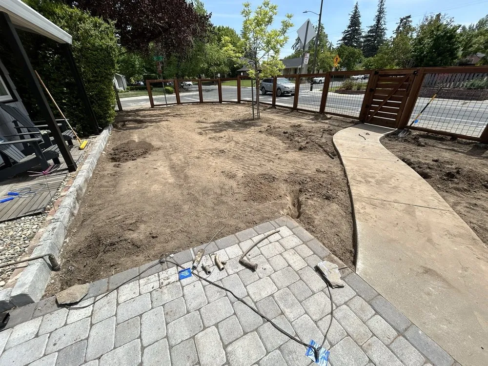 Affordable lawn care service in Sacramento, CA - Ez Unlimited Labor And Hauling