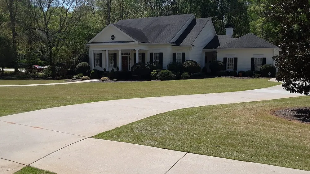 Trusted garden landscaping near you across Newnan, GA - Ezduzit