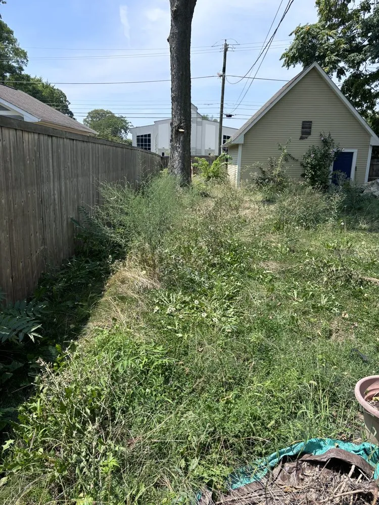 Expert yard maintenance experts serving Indianapolis, IN - Ezekiel Lawn Care Service