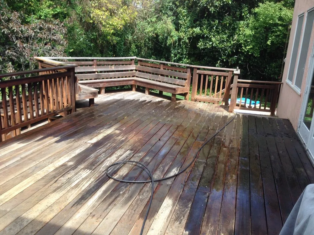 Top-rated yard cleanup service for residential properties in Novato, CA by Ezekiel’s Landscaping
