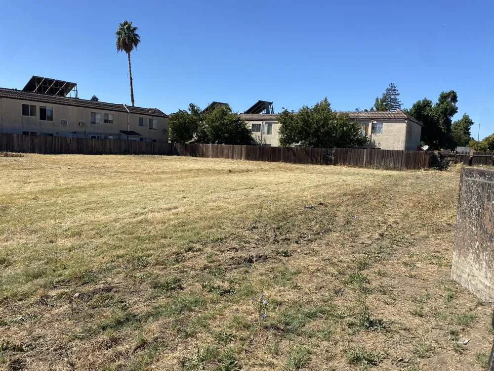 Affordable landscape design for residential properties in Vallejo, CA by Ezequiel's Landscaping