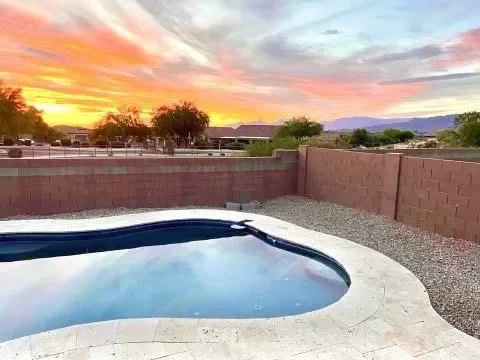 Expert garden landscaping with custom design in Tucson, AZ by EZKonstruction