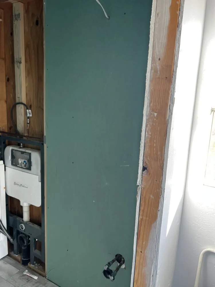 Expert yard maintenance experts serving Tucson, AZ - EZKonstruction