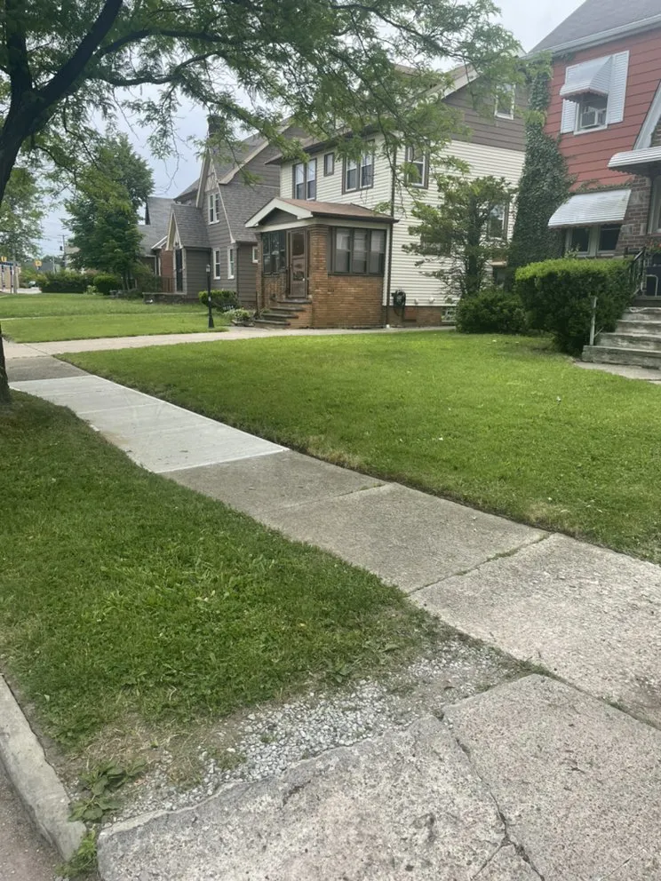 Custom garden landscaping experts serving Euclid, OH - EZWURK