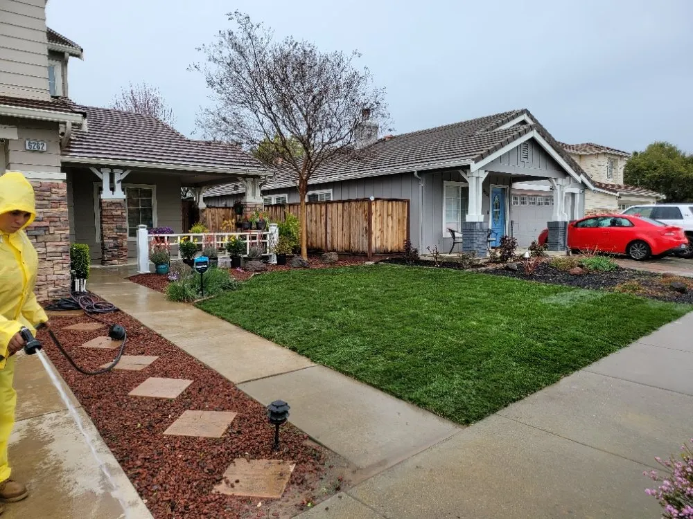 Reliable garden landscaping in Modesto, CA by F & M Landscaping