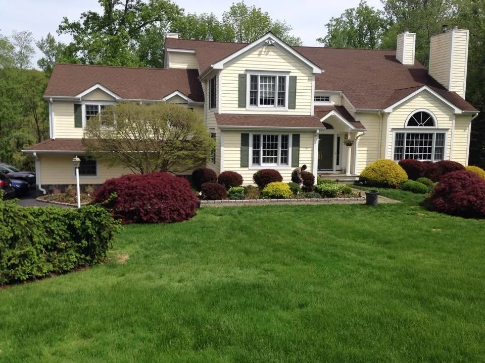 Trusted lawn mowing service in Carmel Hamlet, NY - F & R Landscaping