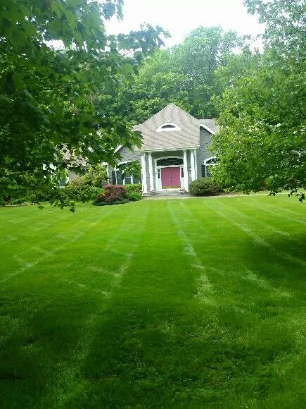 Local lawn mowing service in Carmel Hamlet, NY - F & R Landscaping