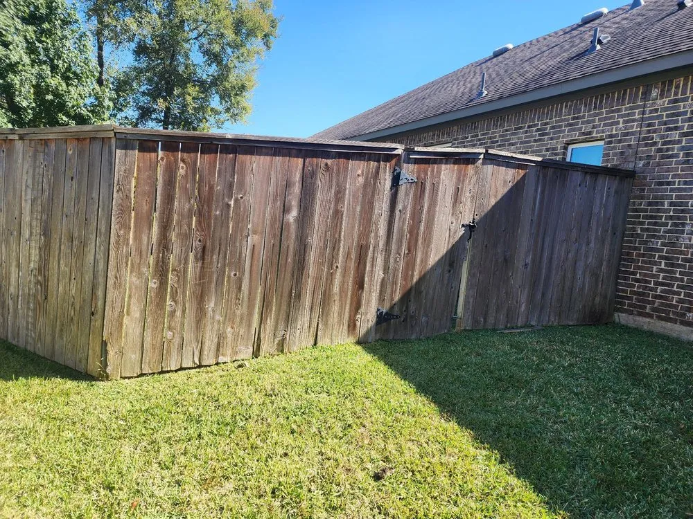 Custom lawn care service near you in Montgomery, TX by F & S Tradesmen