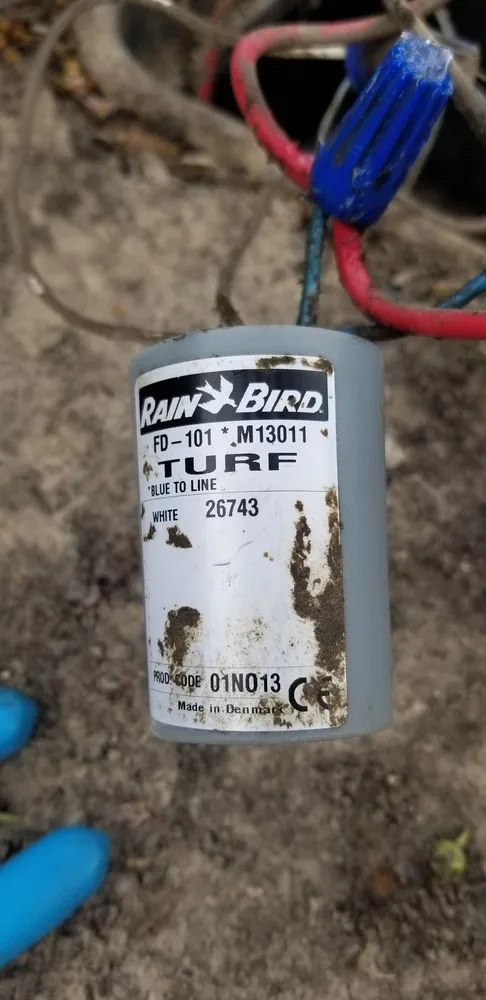 Affordable yard maintenance in Spring, TX by F & V Contractors