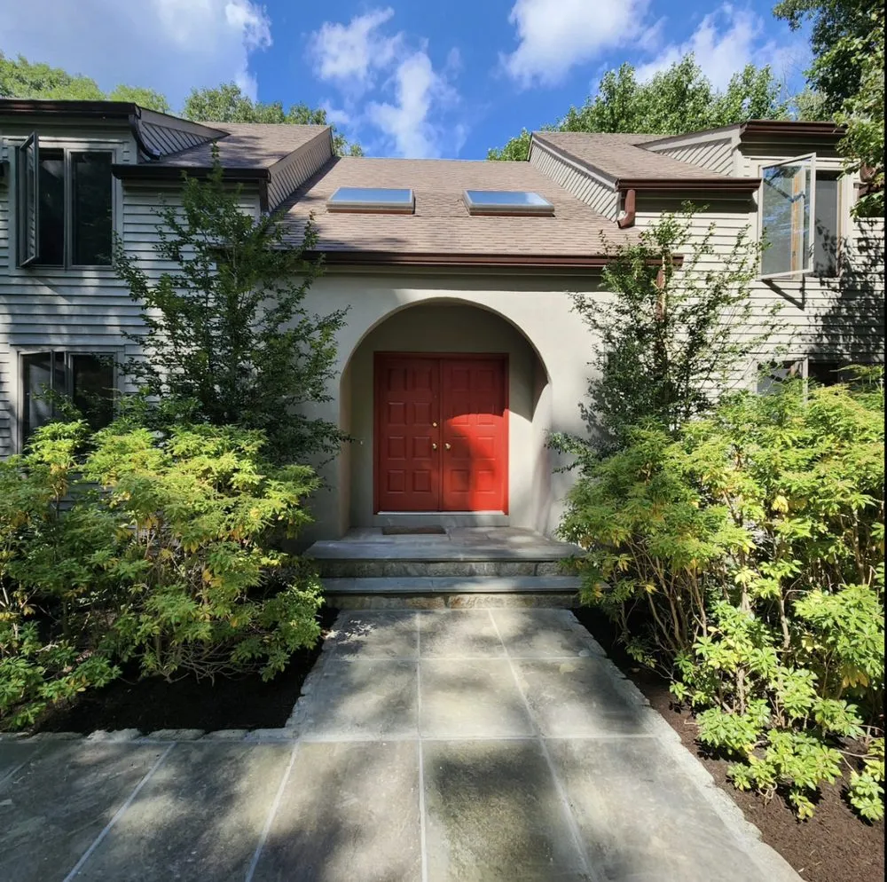 Custom residential landscaping for residential properties in Bedford Hills, NY by F Castelli Landscape Contractors