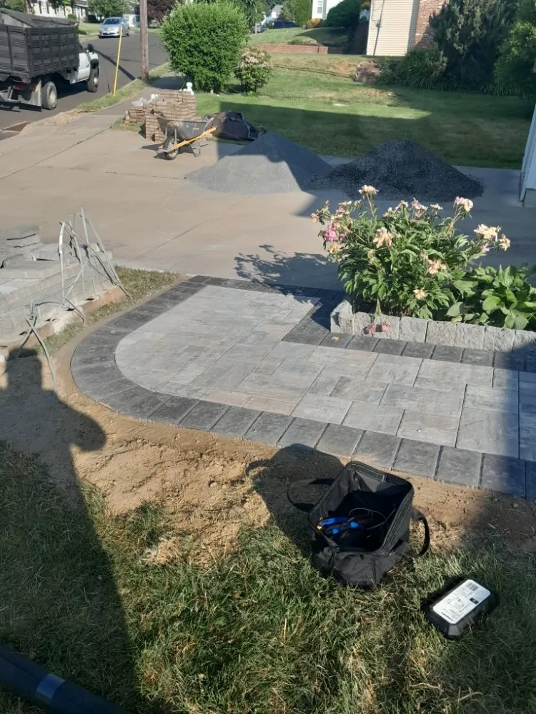 Custom lawn care service in Andalusia, PA - F Duran Services