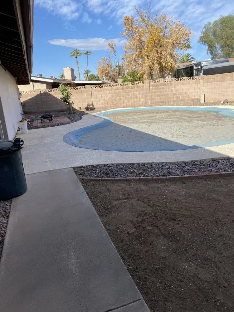 Professional yard cleanup service experts serving Phoenix, AZ - F Durans Landscaping