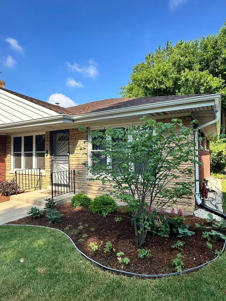 Expert lawn care service for homes in Chicago, IL by F Gomez Landscaping