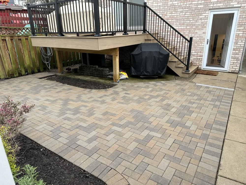 Trusted yard cleanup service in Chicago, IL by F Gomez Landscaping