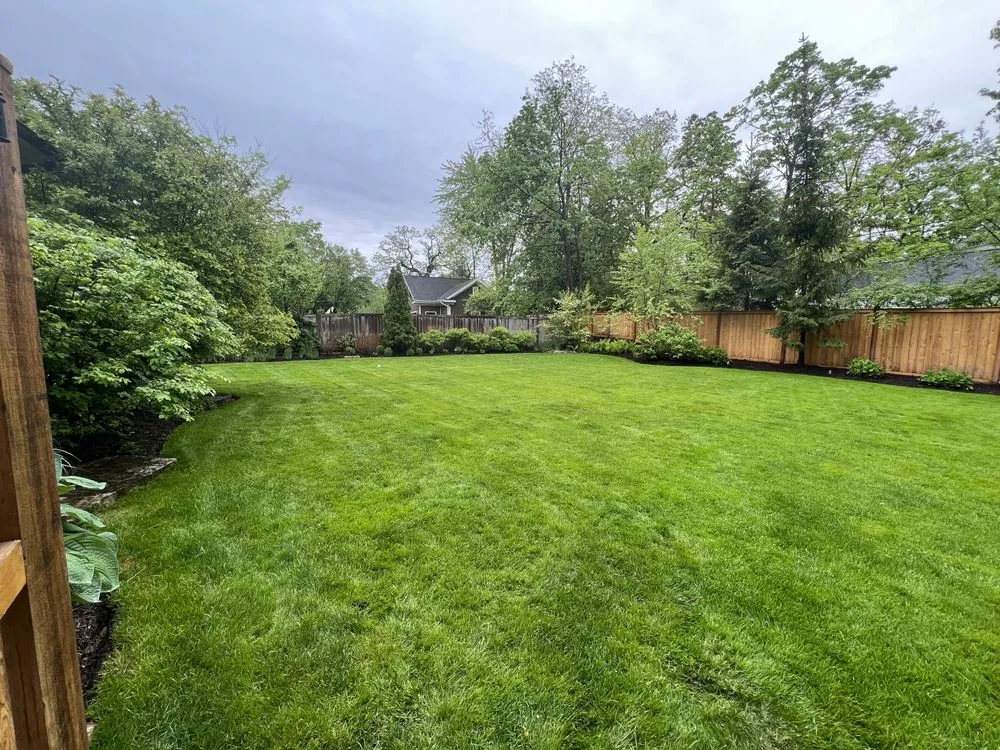 Top-rated garden landscaping in North Chicago, IL - F. Javier Garcia Landscape