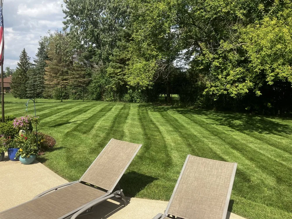 Top-rated landscape design in Hickory Hills, IL by F L V Quality Landscaping