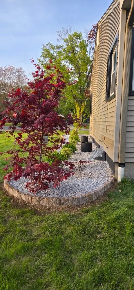 Trusted yard cleanup service for year-round maintenance across New Brunswick, NJ - F Quiroz Landscaping