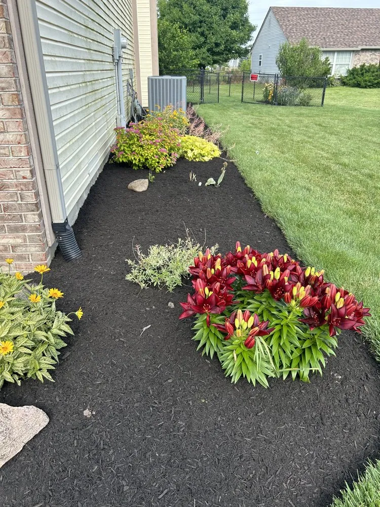 Trusted lawn mowing service experts serving Indianapolis city (balance), IN - F Torres Landscaping
