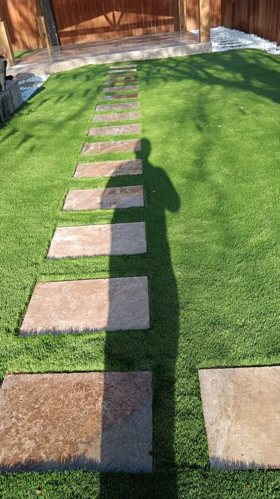 Reliable yard maintenance in Pflugerville, TX by Fabians Lawn Service