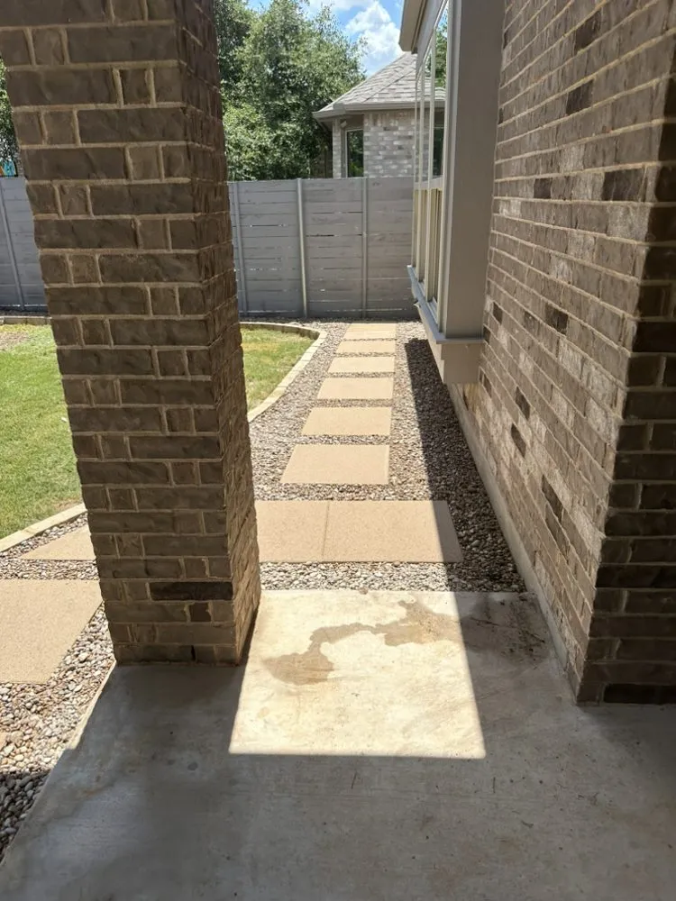 Custom lawn care service in Pflugerville, TX - Fabians Lawn Service