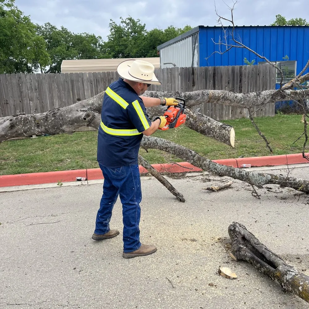 Affordable lawn care service experts serving Schertz, TX - Facility Operation and Maintenance