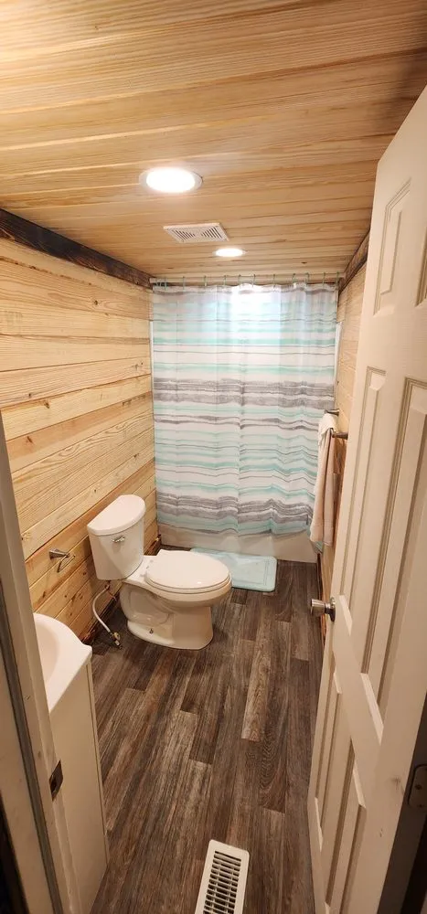 Professional garden landscaping in Springfield, MO - Fair & True Construction