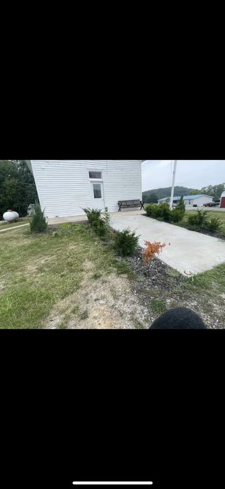 Reliable landscape installation experts serving Bowling Green, MO - Fairchild Lawncare