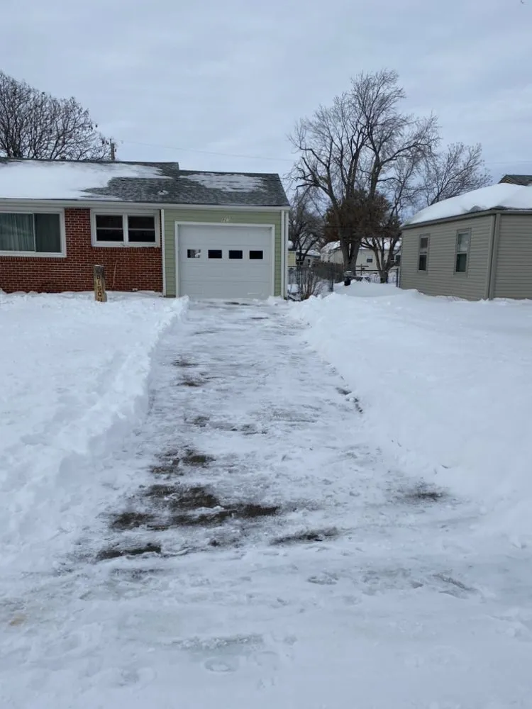 Affordable yard cleanup service in Salina, KS - Fairchild Lawncare