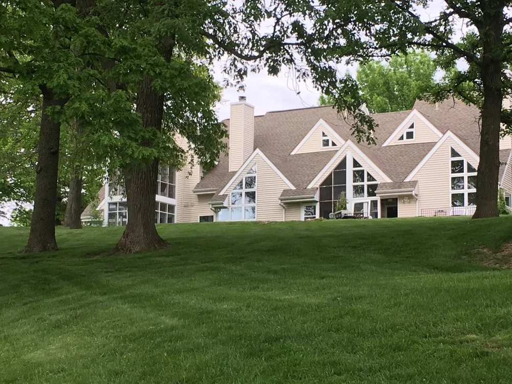 Trusted landscaping services experts serving Fairfax, IA - Fairfax Greenhouse & Landscape